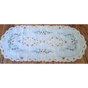 Vintage Embroidered Table Runner Centerpiece Violet Floral Cut Out Cottage 33x15